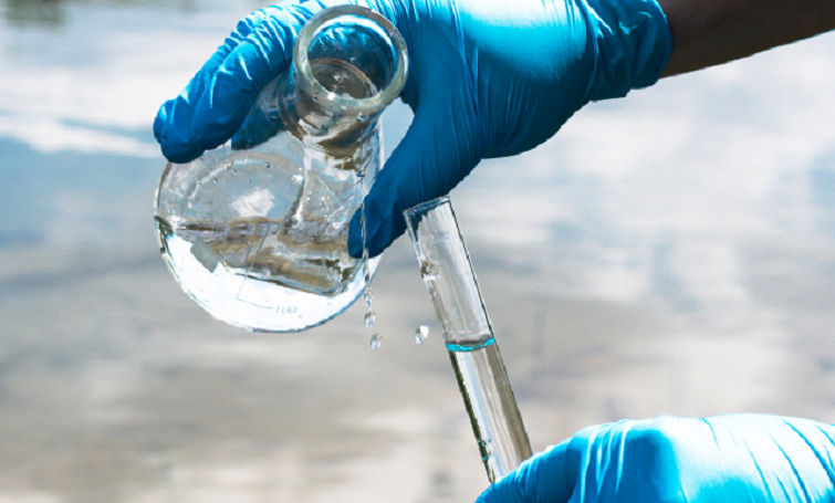 У Слов’янсьук, Краматорську та Дружківці перевищень концентрації аміаку в повітрі та воді не виявлено