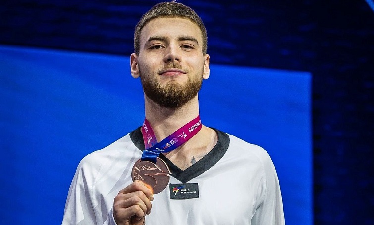 Донеччанин Артем Гарбар здобув історичну медаль чемпіонату світу з тхеквондо