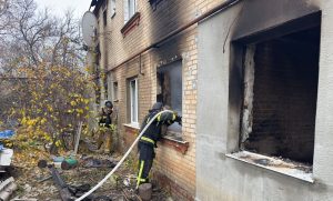 У Краматорську та Слов’янську рятувальники ліквідували наслідки ворожих атак