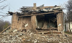 Дев’ять атак по Донеччині за добу: є жертва та постраждалі