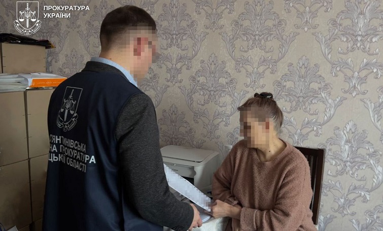 Поліція виявила у квартирі жінки 18-ти річні муміфіковані рештки її померлої доньки