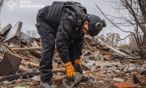 Десятки вибухонебезпечних предметів знешкодили за один день піротехніки на Донеччині