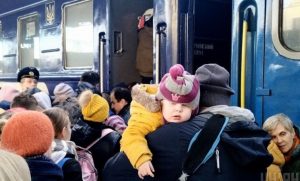 Евакуація на Донеччині: актуальна ситуація та динаміка виїзду дорослих та дітей