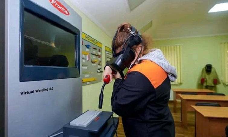 Українки руйнують стереотипи та обирають “чоловічі” професії