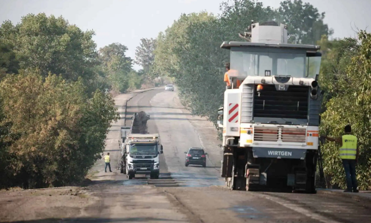 Дорогу Слов’янськ — Адамівка ремонтуватимуть до кінця року: на роботи передбачено понад 13 мільйонів гривень