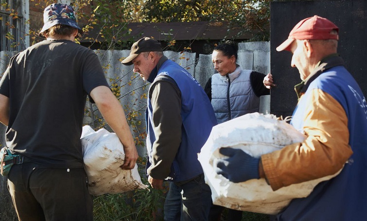 Тисячі родин Донеччини вже отримали допомогу з паливом перед зимою