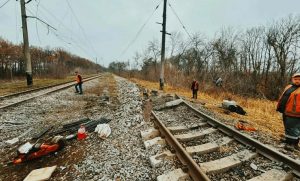 Чому зупинили рух поїздів у напрямку Слов’янська та Краматорська (Фото)