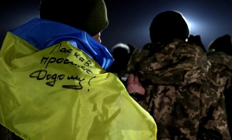 Звільнені з полону цивільні українці отримають державну грошову допомогу