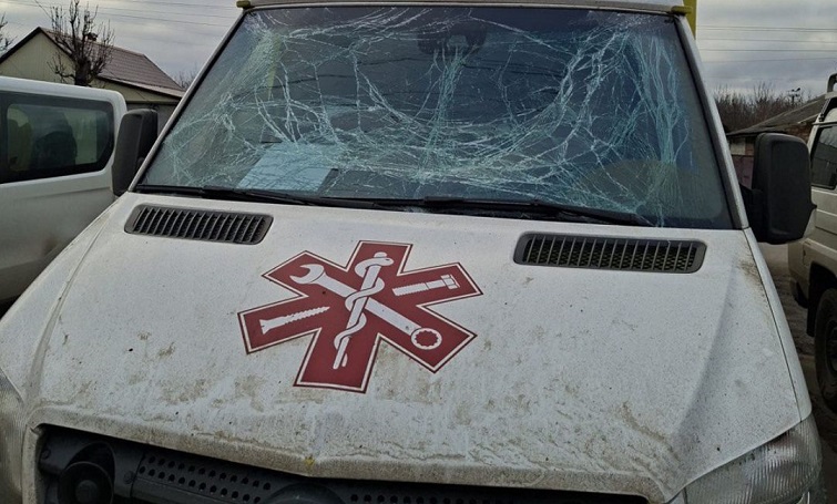 При обстрілі Слов’янська були пошкоджені будинок та автомобілі “Лікарів без кордонів”