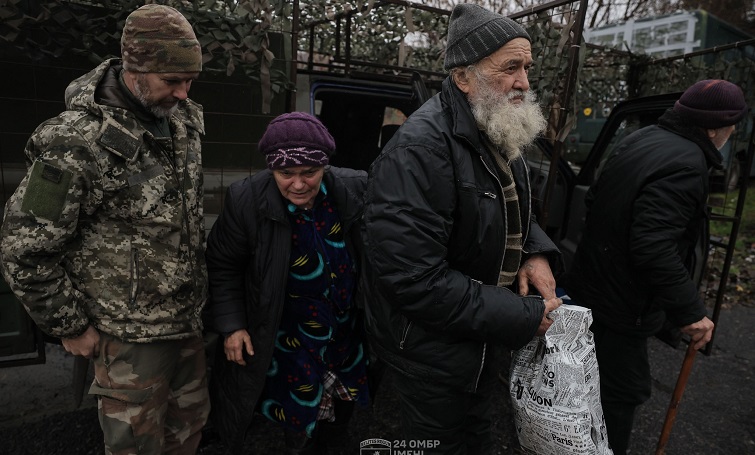 З околиць Часового Яру українські військові евакуювали останніх цивільних: що відбувається у місті зараз (Фото)