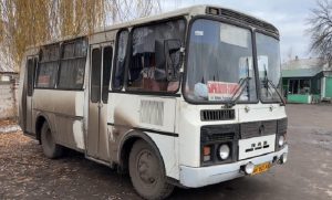 Безкоштовні автобуси з Донеччини вже тиждень возять людей на вокзал до Барвінкового: як скористатися