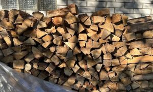Ціни на дрова для населення залишаться незмінними до кінця опалювального сезону