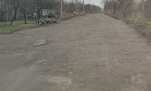 Ремонт дороги на Барвінкове: відновлення критичного шляху сполучення Донеччини