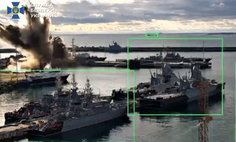 У Новоросійську уражено російський підводний човен – носій «Калібрів»