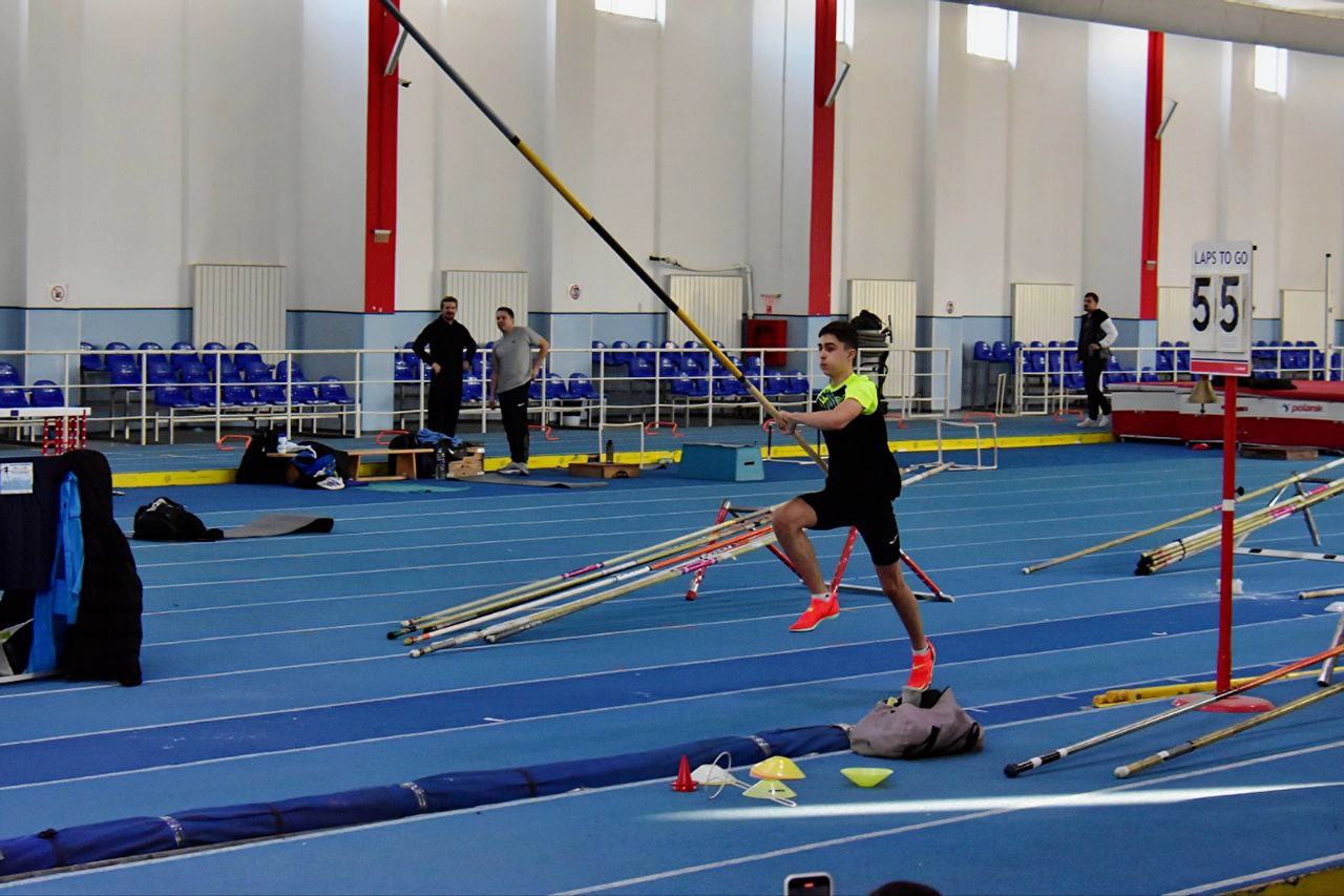 photo 2025 12 18 20 08 12