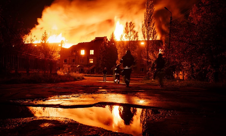 Слов’янськ у фокусі The New York Times: наслідки удару дрона по місту потрапили до добірки фото 2025 року