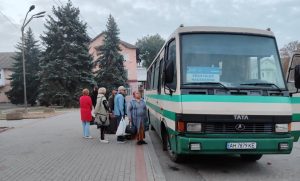 Евакуація на Донеччині ускладнюється: росіяни все частіше застосовують проти евакуаційних авто FPV‑дрони