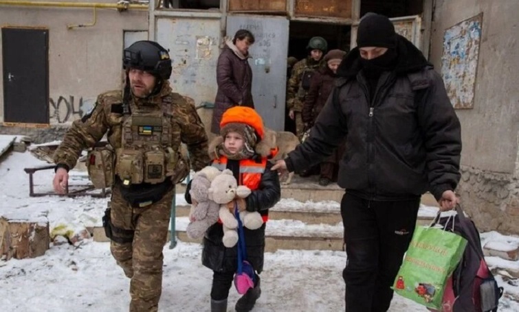 Верховна Рада дозволила примусову евакуацію дітей із зон бойових дій без згоди батьків