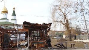 За 5 км від фронту: як живе Ярова без електрики, зв’язку та магазинів