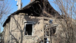 По Миколаївці вдарили ракетами з РСЗВ «Смерч», по Слов’янську – авіабомбами, по Краматорську – БпЛА «Молнія-2»: 11 населених пунктів постраждали від російських обстрілів