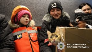 У Миколаївці під ударами авіабомб і дронів залишаються сотні дітей