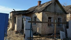 Троє людей поранено, 24 цивільних об’єкти зруйновано на Донеччині минулої доби