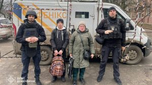 Зі Святогірська та Дружківки евакуювали 10 людей