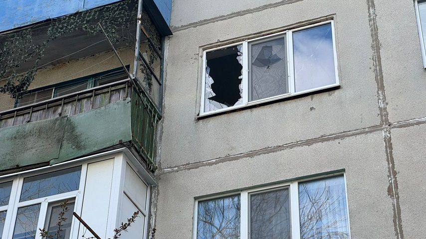 Протягом дня FPV-дрони атакували Слов’янськ – пошкоджено будинок і авто