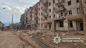 У Слов’янську вже двоє поранених внаслідок удару авіабомби (Відео)