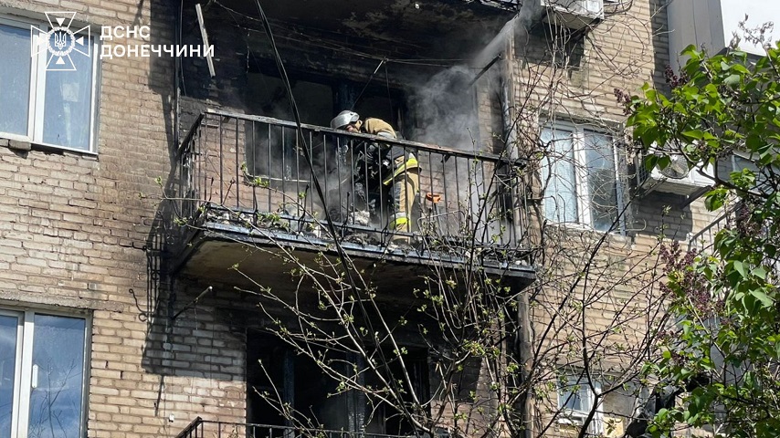 У Слов’янську горіла багатоповерхівка