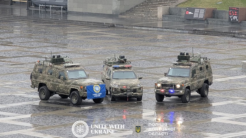 У поліції Донеччини з’явилися нові броньовані кейсеваки для евакуації поранених