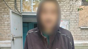 У Слов’янську виявили чоловіка в чужій квартирі, який перебував у розшуку