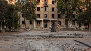 Дружківка продовжує жити під щоденними ударами (фото)