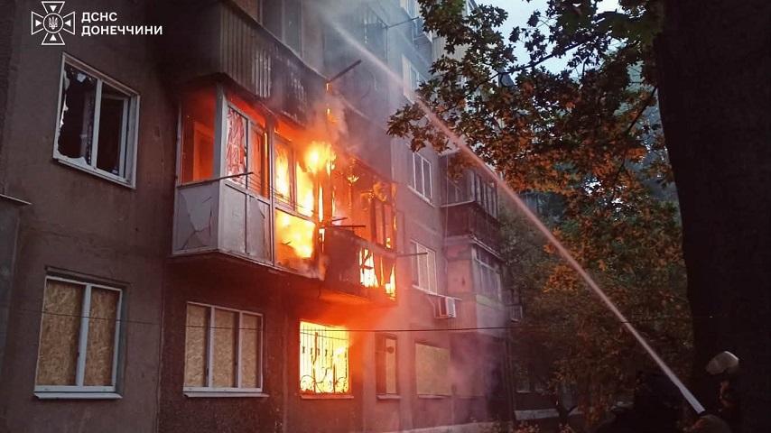 У Краматорську сталася масштабна пожежа в багатоповерхівці