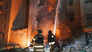 Обвал будинку та пожежі після бомбардування Краматорська (фото)