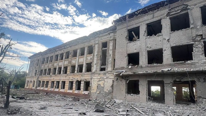 5 населених пунктів Донеччини потерпали від російських обстрілів – поранені 6 людей, зруйновані 44 цивільних об’єкти