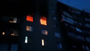 Ворожі удари по Краматорському району спричинили пожежі у будинках та на площі 2 гектари