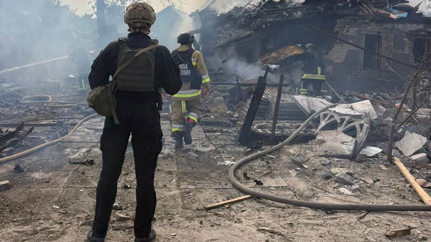 Росіяни обстріляли Слов’янськ зі «Смерчів»: зруйновано 35 будинків, є загиблий