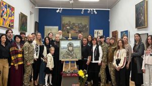 «Тримаємо небо разом»: у Хмельницькому вшанували пам’ять Героя України та керівника «Плацдарму» Олексія Юкова