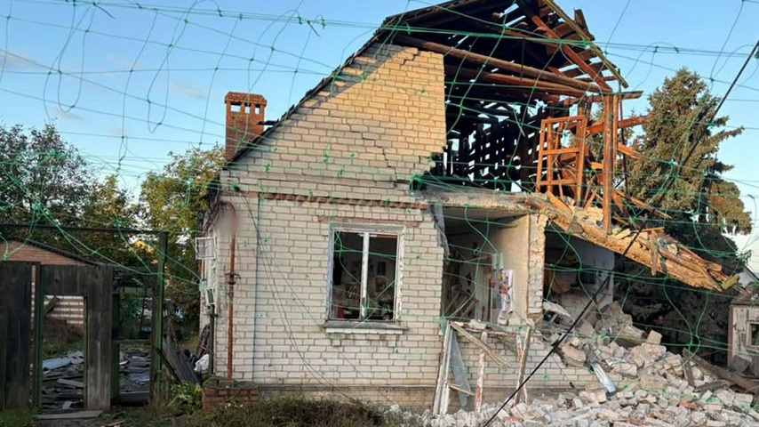 30 разів росіяни обстріляли Донеччину: 1 загиблий, 9 поранено, 90 цивільних об’єктів зруйновано
