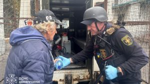 За вихідні спецгрупа «Фенікс» евакуювала з Краматорської та Святогірської громад 17 людей