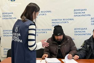 У Слов’янську судитимуть підприємця та двох медиків через схему з документами для ВЛК ТЦК і СП