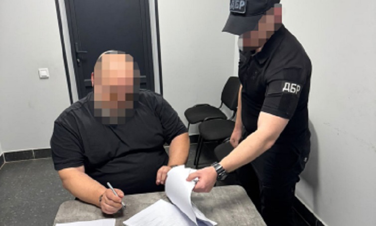 Незаконні «фронтові» на 2,3 млн грн: судитимуть посадовців медслужби з Донеччини