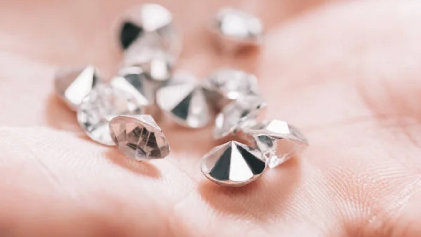 Сортувальник діамантів, марироб, петрограф – рідкісні професії, фахівців з яких шукає служба зайнятості