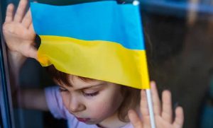 Майже 2,6 млн українських дітей мають статус переміщених осіб