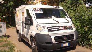 Італійські волонтери передали Донеччині броньований мікроавтобус для евакуації