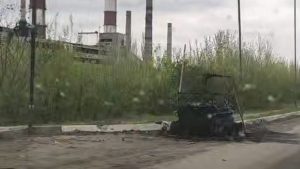 Доставка продуктів під обстрілами: як в Рай-Олександрівці живуть люди (Відео)