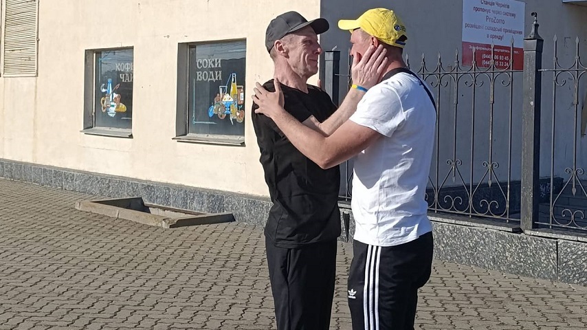 Після майже трьох років полону додому повернувся залізничник із Донеччини Євген Ребров