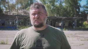 Попри щоденні авіаудари та полювання на цивільних зі Святогірської громади евакуювали 30 людей