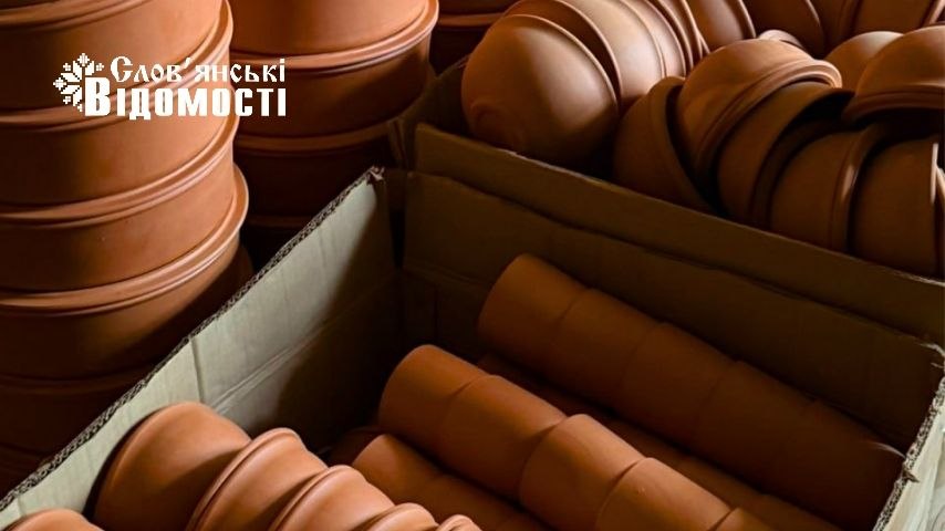 Як родинне виробництво кераміки зі Словʼянська зберігає унікальний промисел попри війну